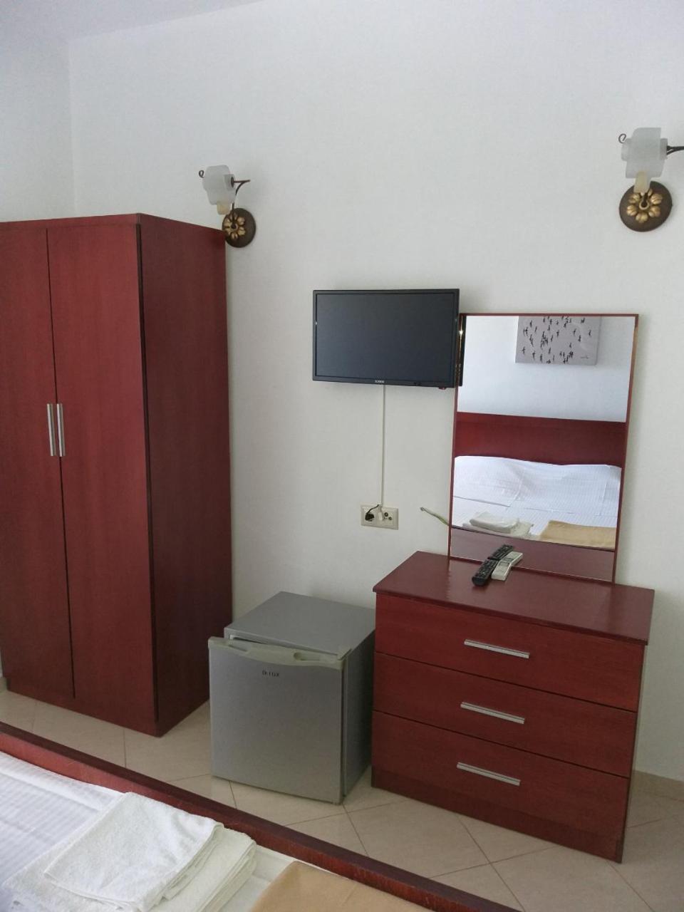 Hotel Afrodite Dhermi Exterior photo