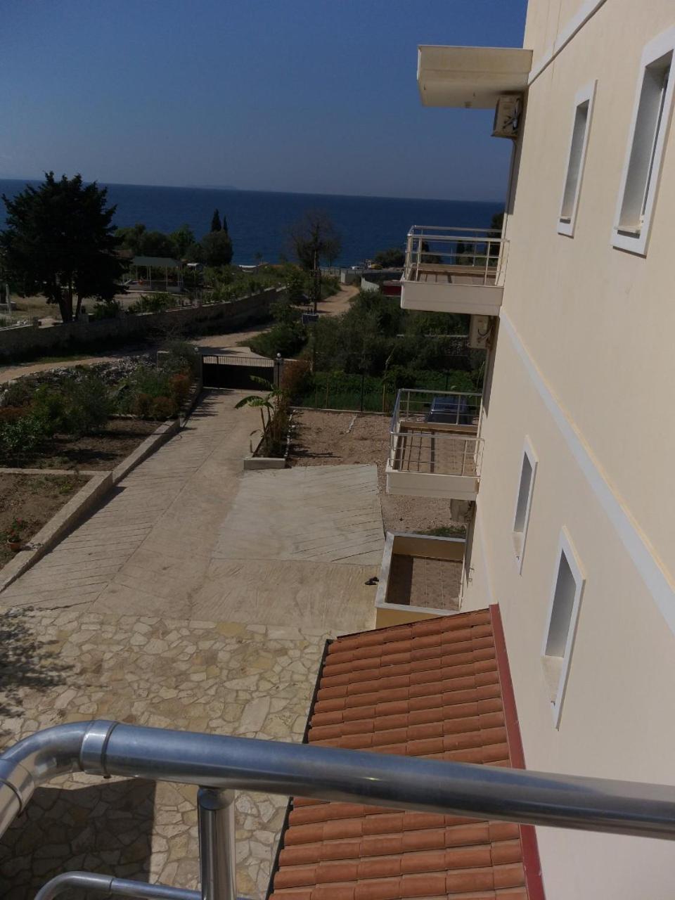 Hotel Afrodite Dhermi Exterior photo