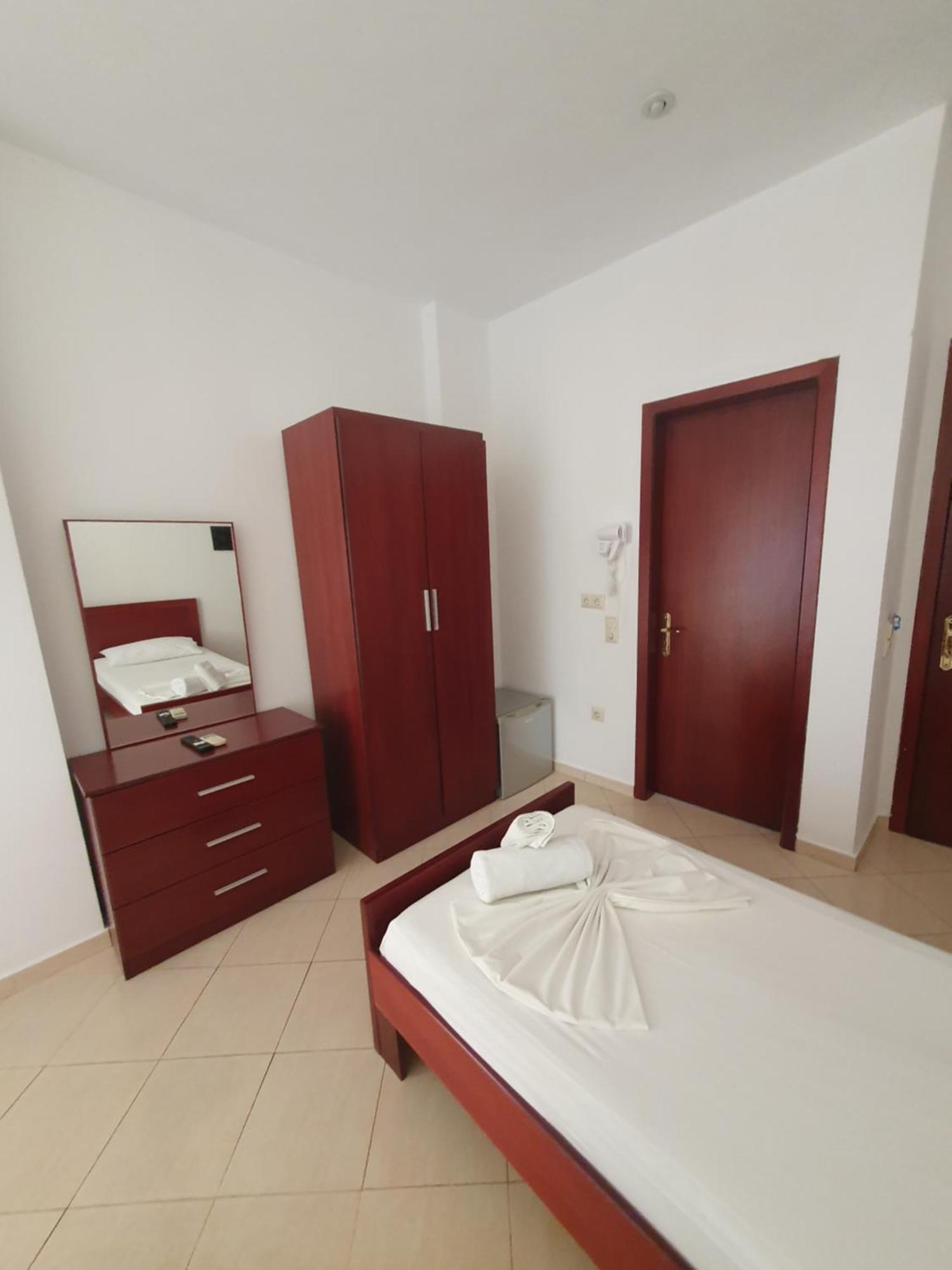 Hotel Afrodite Dhermi Exterior photo