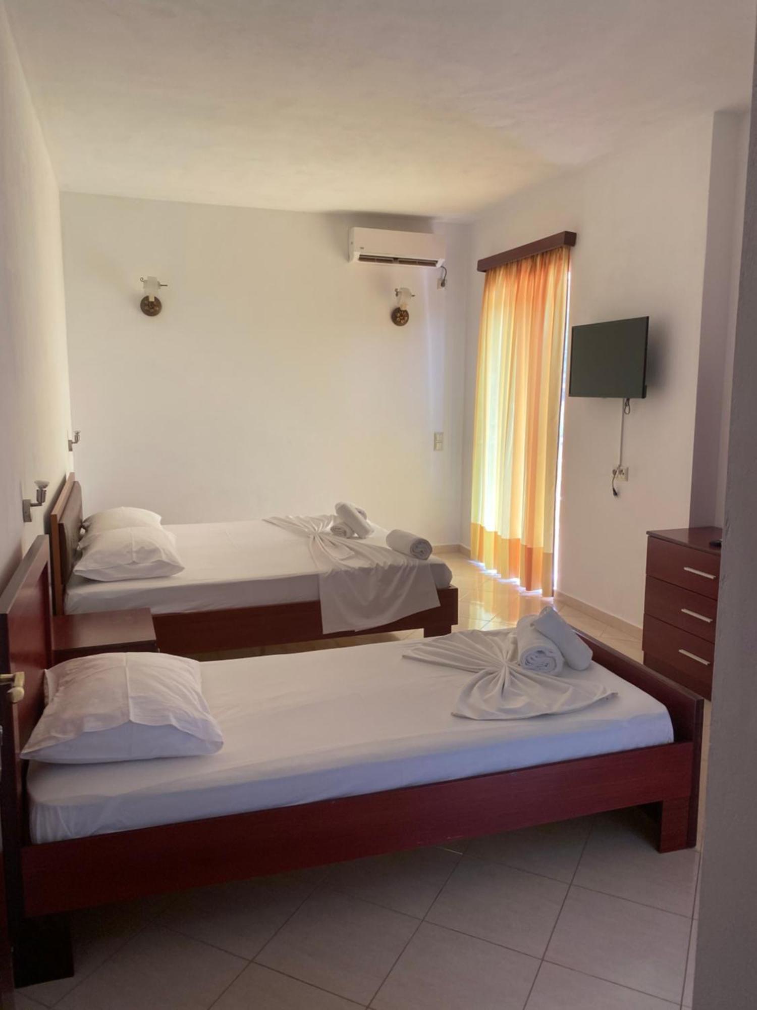 Hotel Afrodite Dhermi Exterior photo
