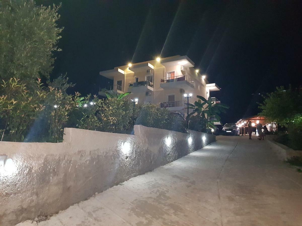 Hotel Afrodite Dhermi Exterior photo